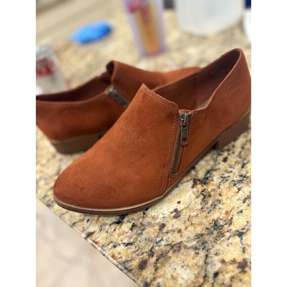 American Eagle Womens Size 9 Brown Low Block Heel Ankle Booties Side Zipper - Picture 7 of 7